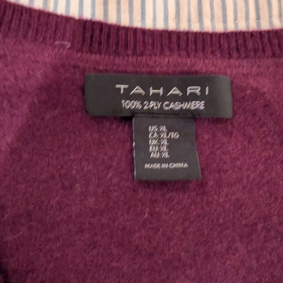 Tahari Sweaters - CASHMERE v Neck Burgundy Maroon Sweater XL Tahari